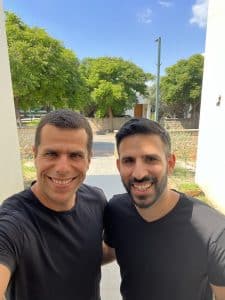 פרק 12 – איך להתמודד עם סקפטית לריפוי – גל צחייק